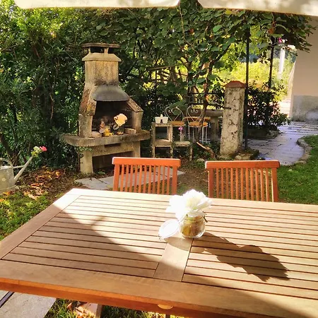 Le Camelie Nocleg ze śniadaniem Como