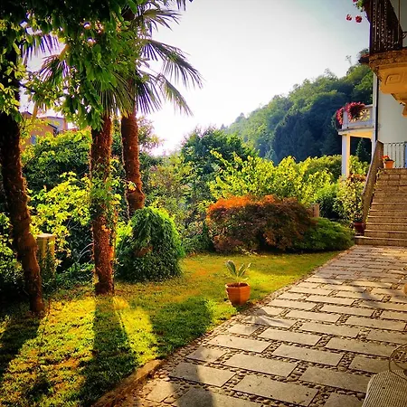 Le Camelie Bed & Breakfast 3*